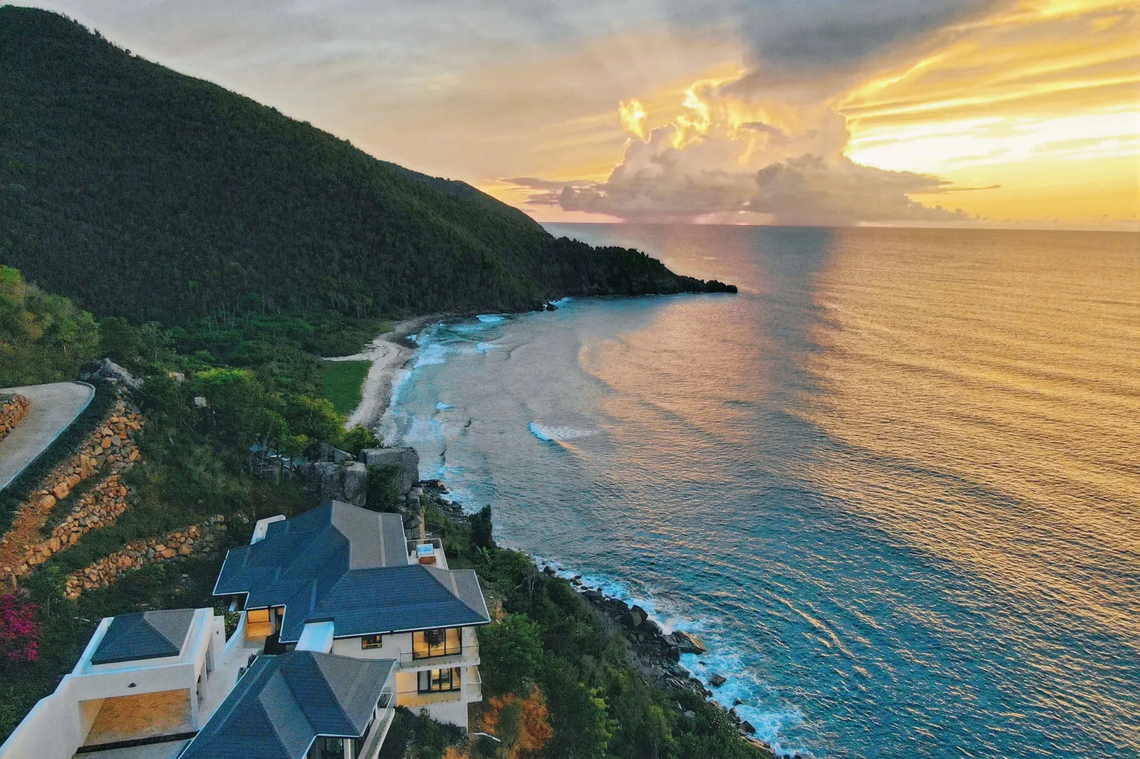 Aerial view of both villas on the north shore, Villa M@M Cooper