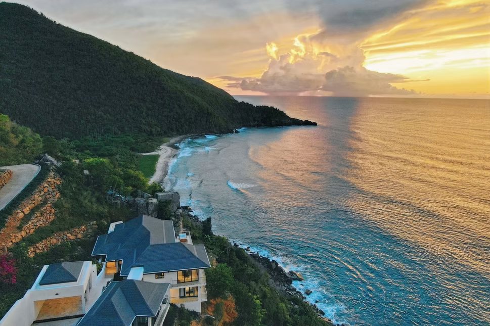 BVI Summer Beaches: The Best Beaches and Hidden Anchorages in the British Virgin Islands