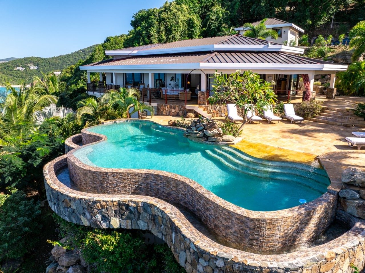 Emancipation Festival BVI: Villa di Lusso per l'Ultima Settimana