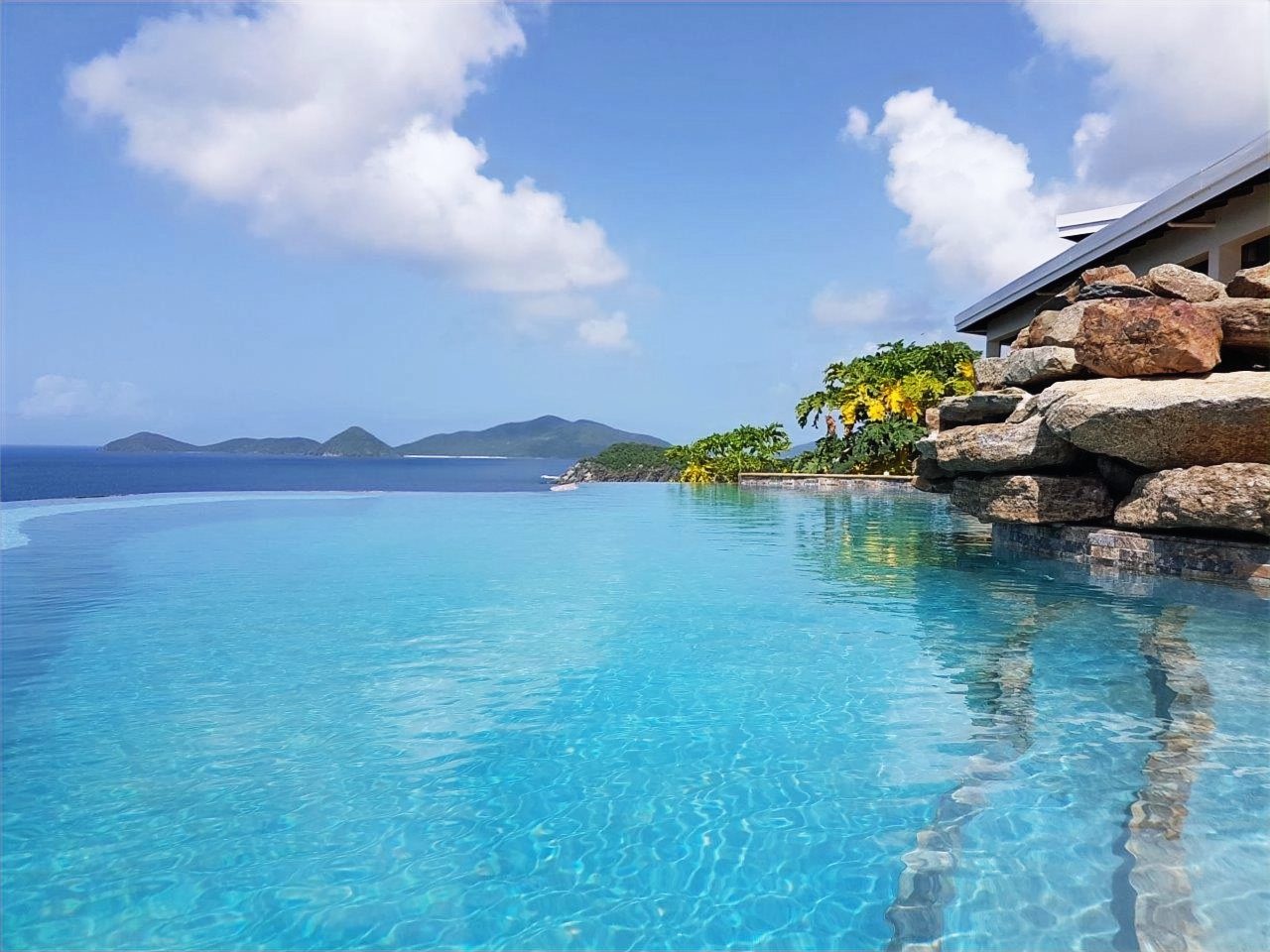 Seamless Getaway: Miami to the BVI in Half a Day for Your Dream Villa Escape"